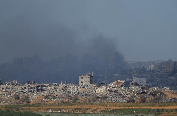 Smoke rises after Israeli air strikes in Gaza, as seen from southern Israel, amid the o<em></em>ngoing co<em></em>nflict between Israel and the Palestinian group Hamas, on Nov. 20, 2023.